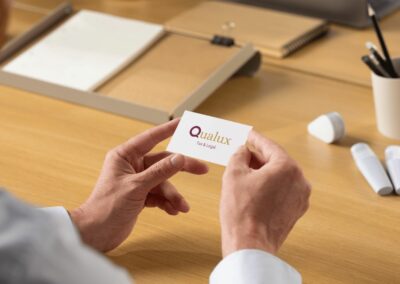 Diseño Gráfico: Qualux Tax and Legal